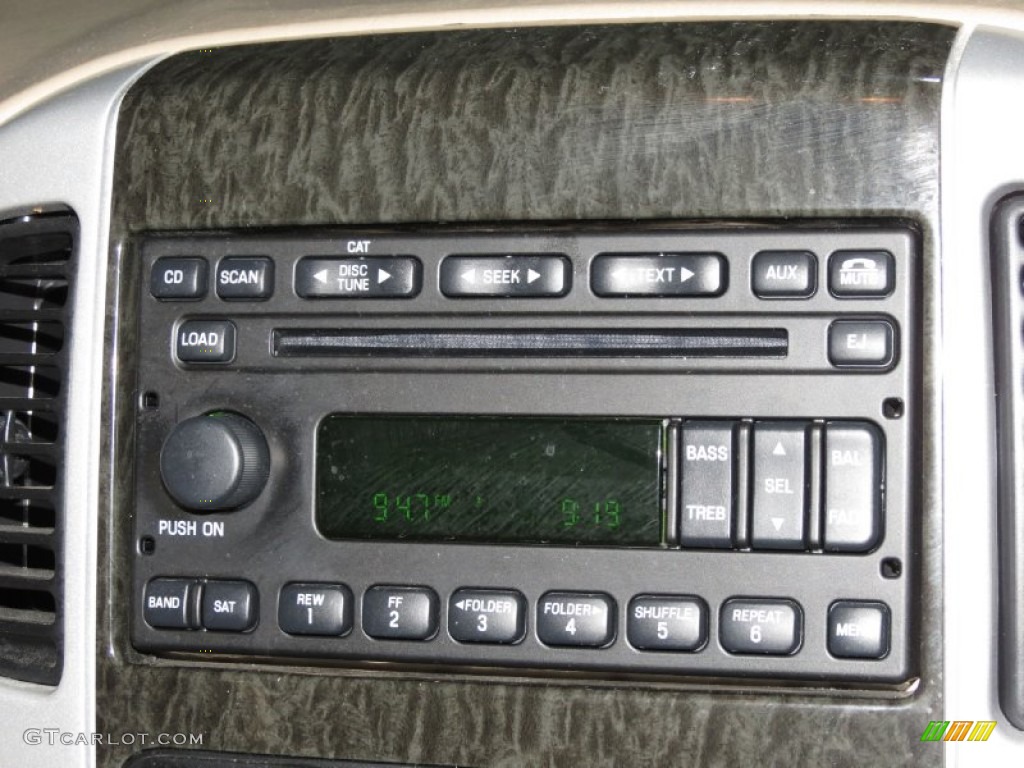 2007 Mercury Mariner Luxury 4WD Audio System Photo #79577557