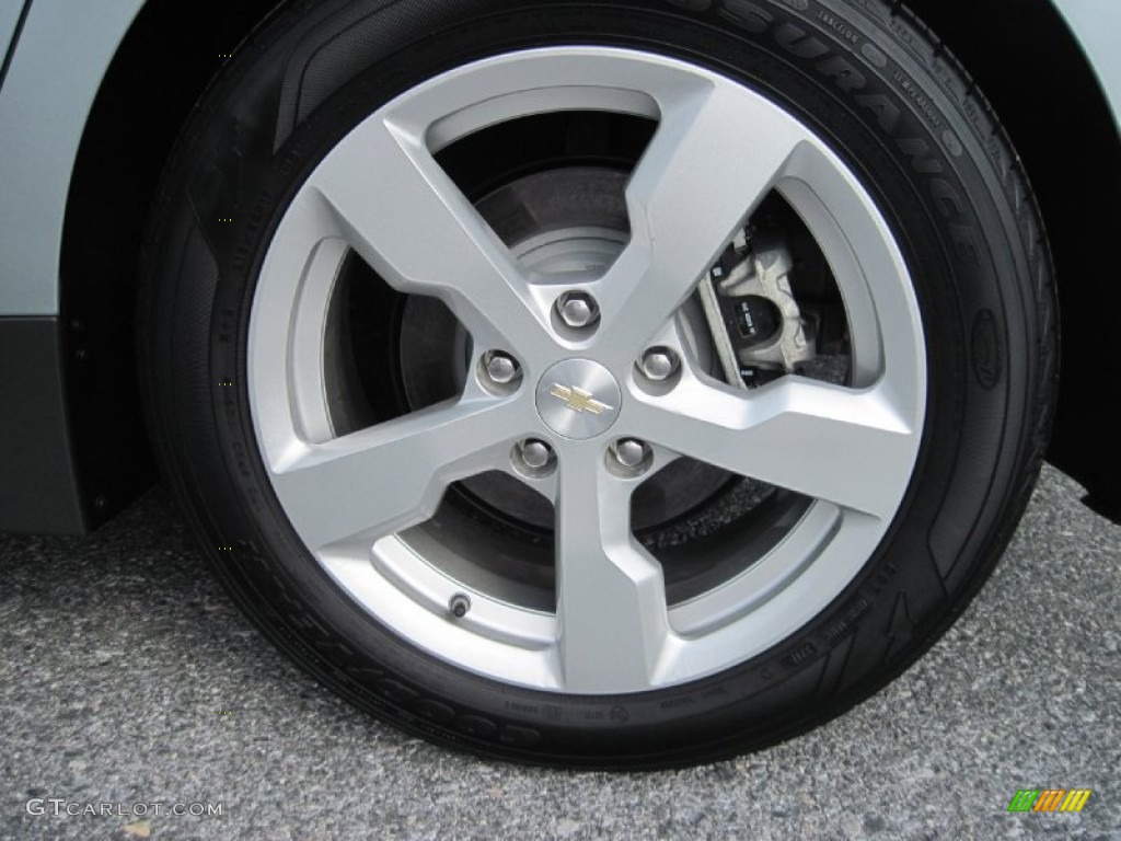 2012 Chevrolet Volt Hatchback Wheel Photos