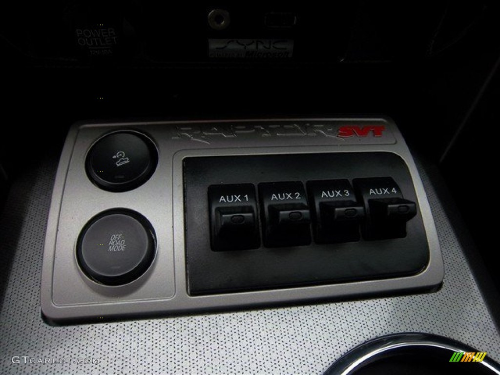 2011 Ford F150 SVT Raptor SuperCrew 4x4 Controls Photo #79579726