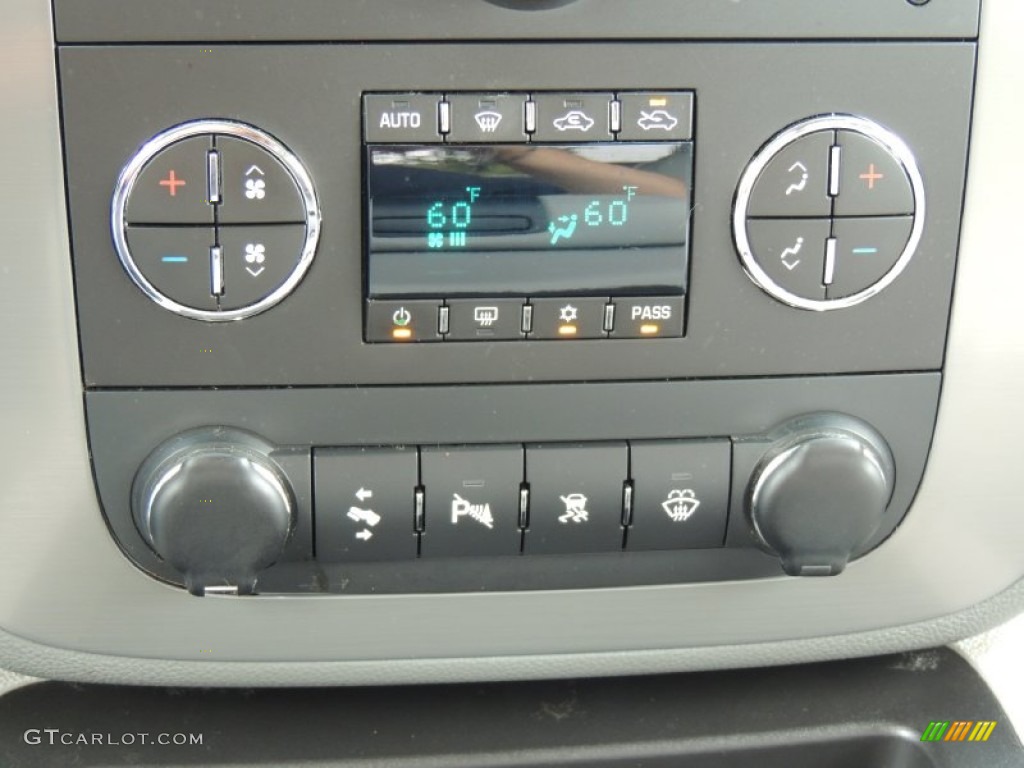 2008 GMC Sierra 1500 SLT Crew Cab Controls Photos