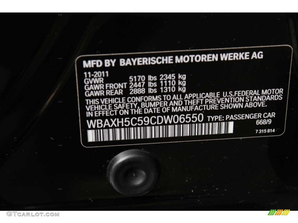 2012 5 Series 528i xDrive Sedan - Jet Black / Oyster/Black photo #33