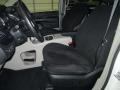 Stone White - Grand Caravan Crew Photo No. 11