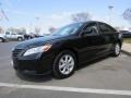 Black - Camry LE Photo No. 3