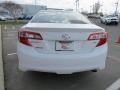 2013 Super White Toyota Camry SE  photo #18