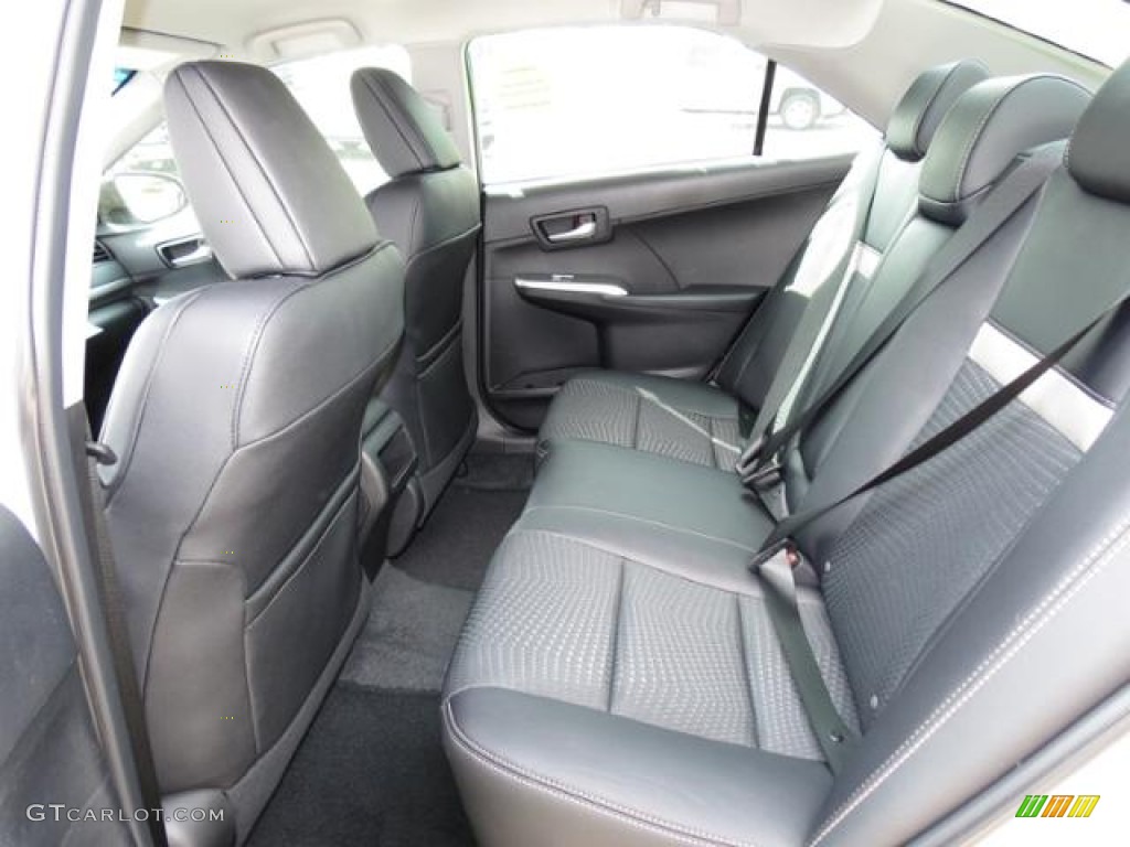 2013 Camry SE - Super White / Black photo #6