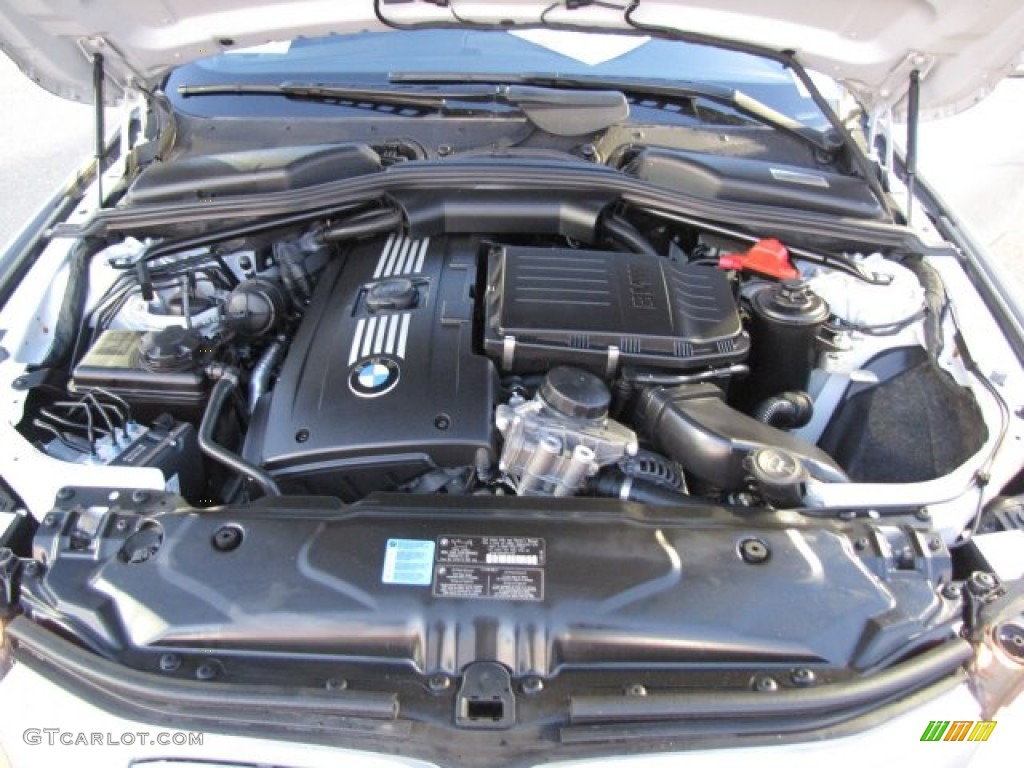 2010 BMW 5 Series 535i Sedan Engine Photos