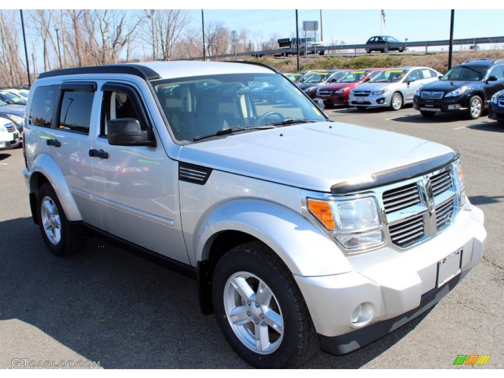 2007 Nitro SXT 4x4 - Bright Silver Metallic / Dark Slate Gray/Light Slate Gray photo #3