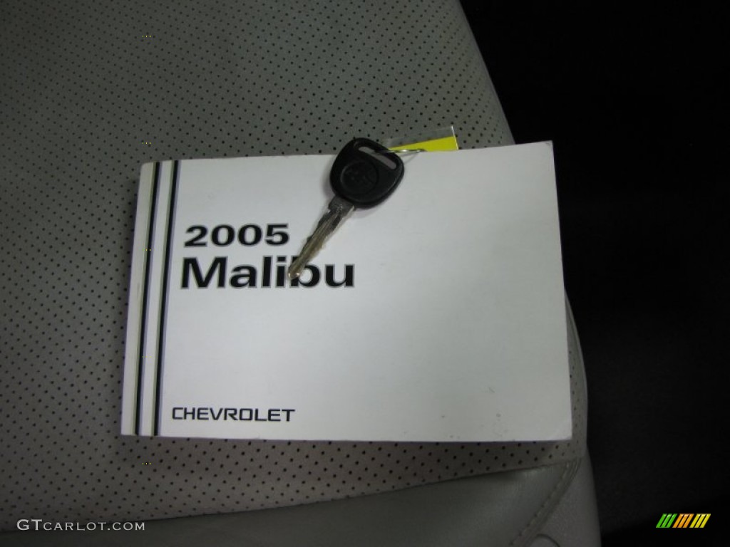 2005 Malibu LT V6 Sedan - Galaxy Silver Metallic / Gray photo #27