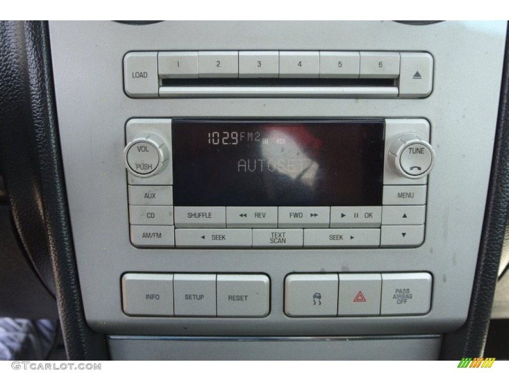 2009 Lincoln MKZ Sedan Controls Photo #79599491