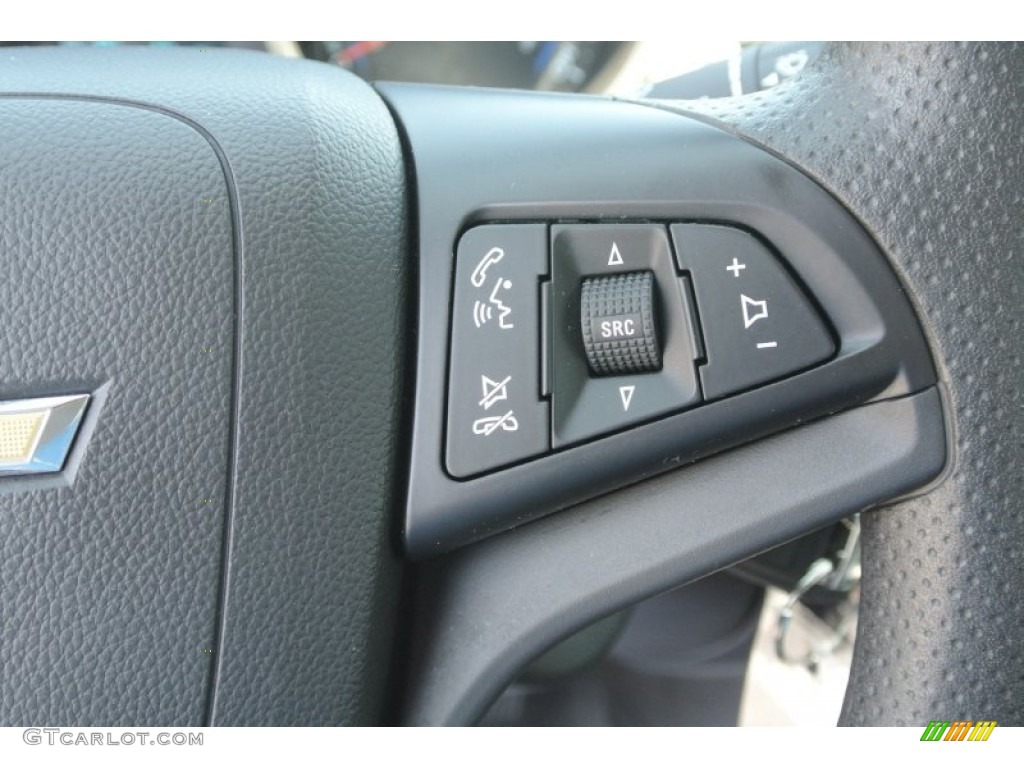 2013 Chevrolet Cruze LS Controls Photo #79599913