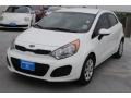 2013 Clear White Kia Rio EX 5-Door  photo #3