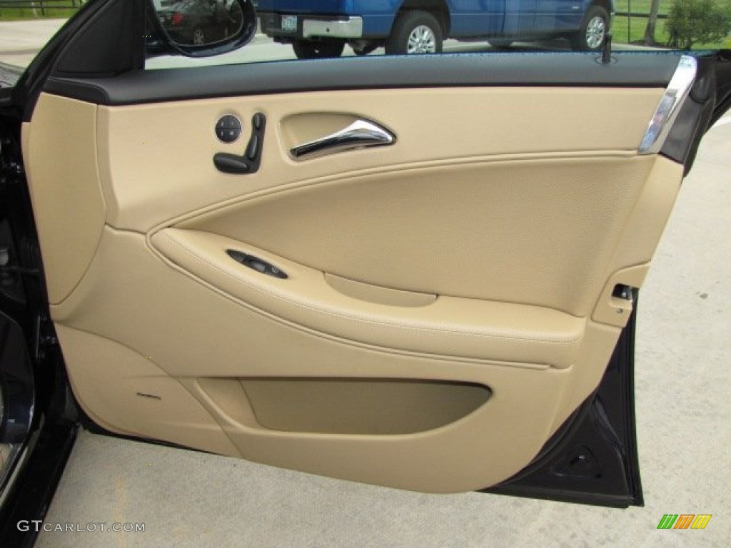 2007 Mercedes-Benz CLS 550 Cashmere Door Panel Photo #79606966