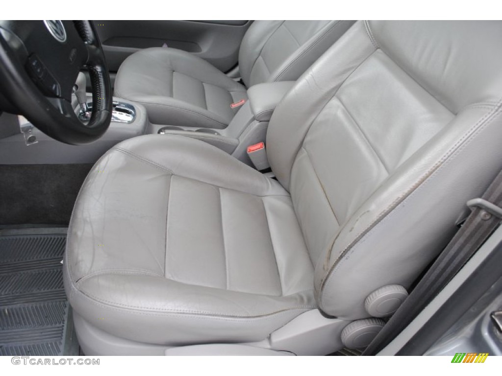 2003 Volkswagen Passat GLS Sedan Interior Color Photos