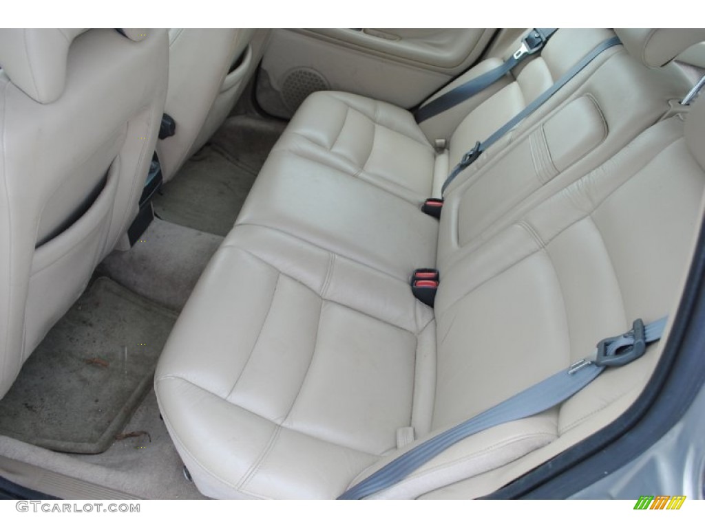 1998 Volvo V70 Wagon Rear Seat Photo #79608546