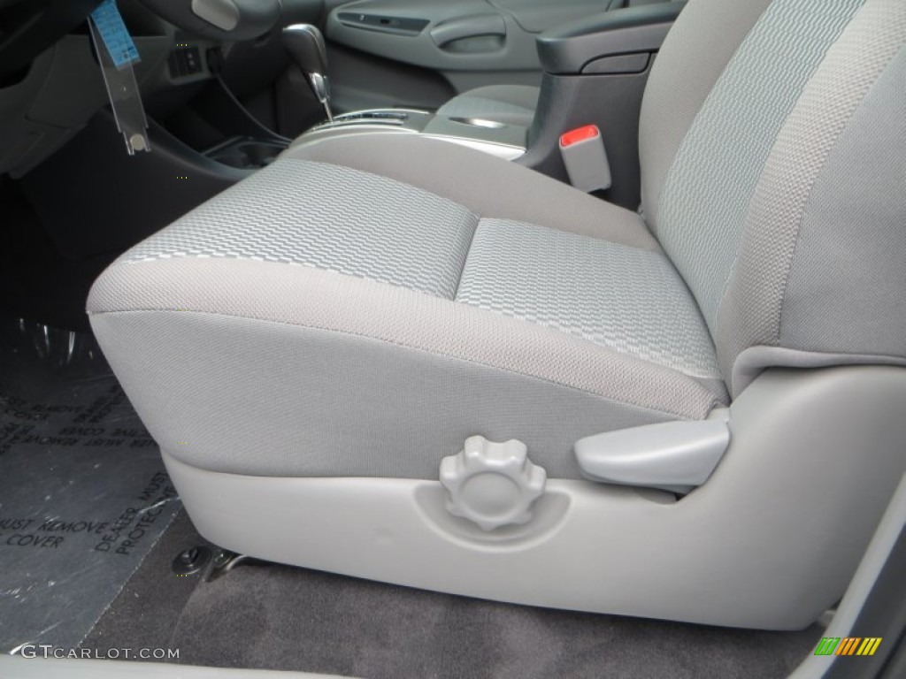 2013 Toyota Tacoma SR5 Prerunner Double Cab Front Seat Photos