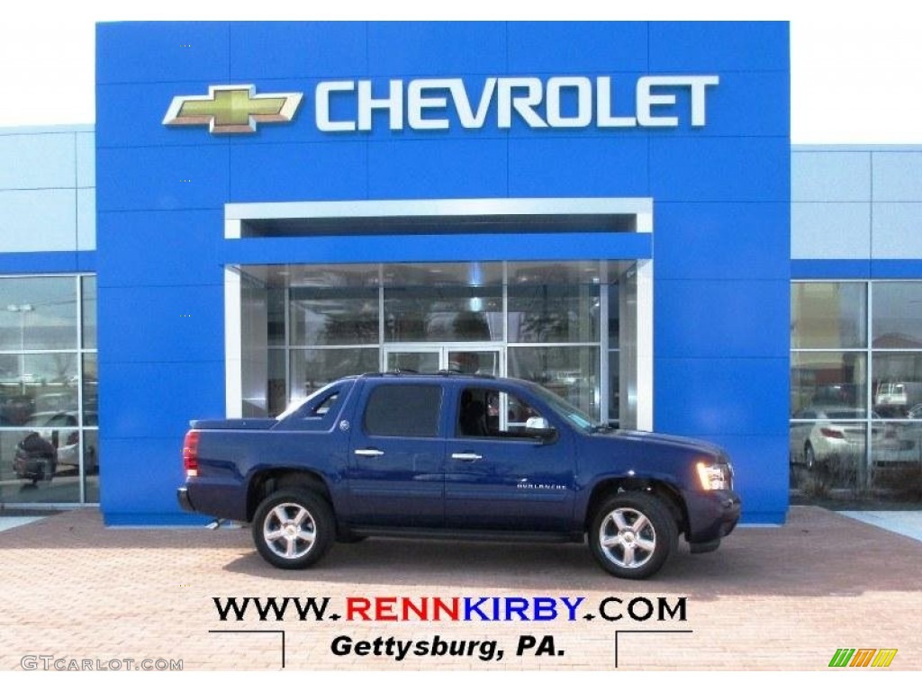 Blue Topaz Metallic Chevrolet Avalanche