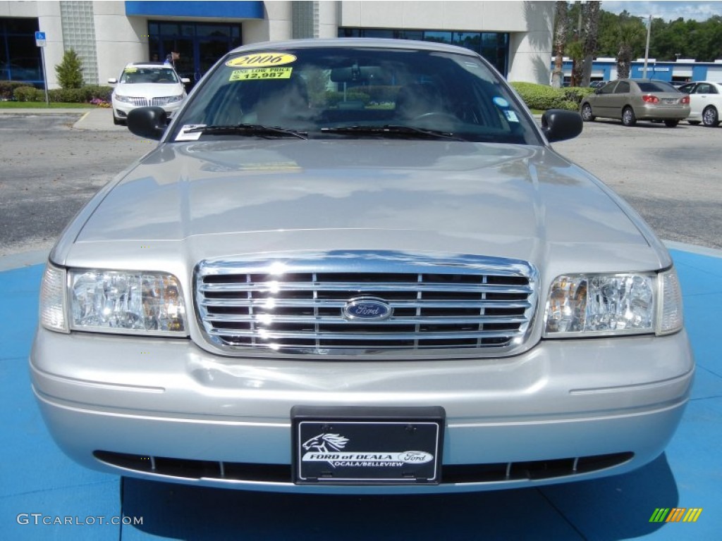 2006 Crown Victoria LX - Silver Birch Metallic / Charcoal Black photo #8