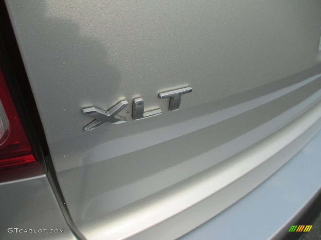 2011 Explorer XLT 4WD - Ingot Silver Metallic / Charcoal Black photo #9