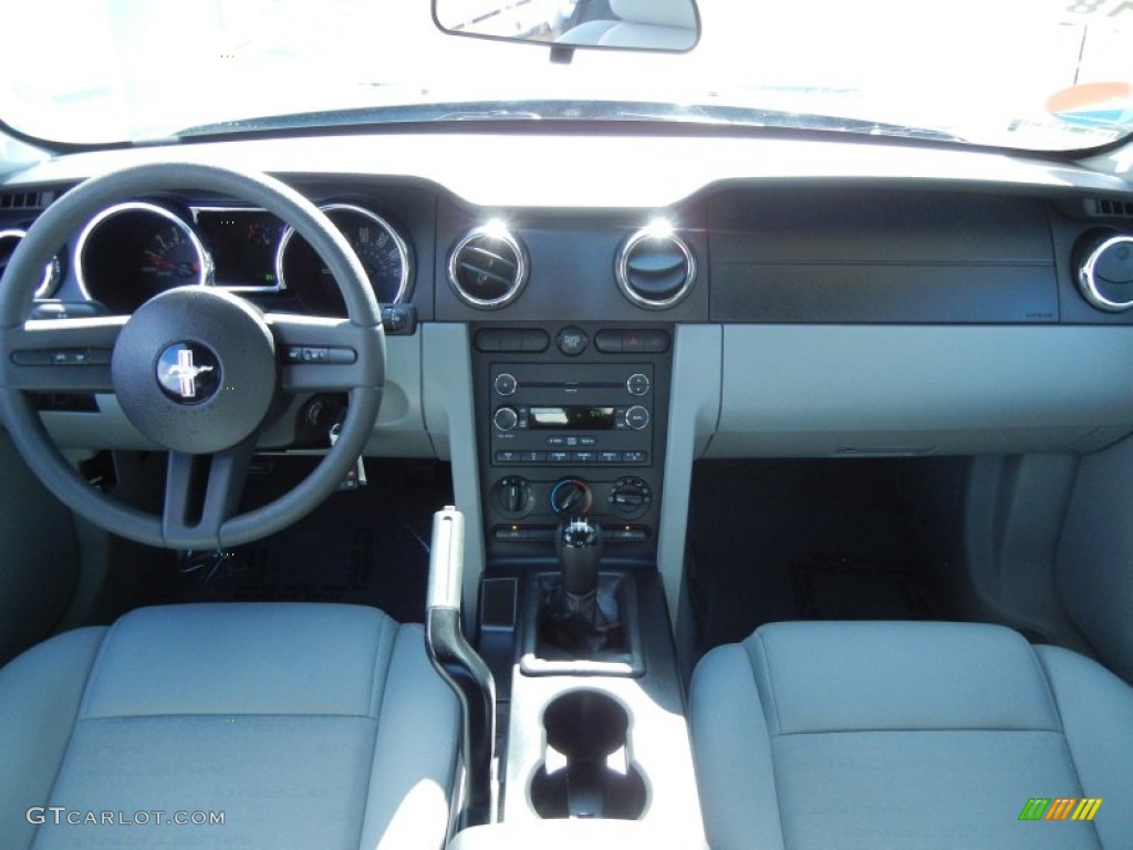 2009 Mustang V6 Coupe - Vista Blue Metallic / Light Graphite photo #17