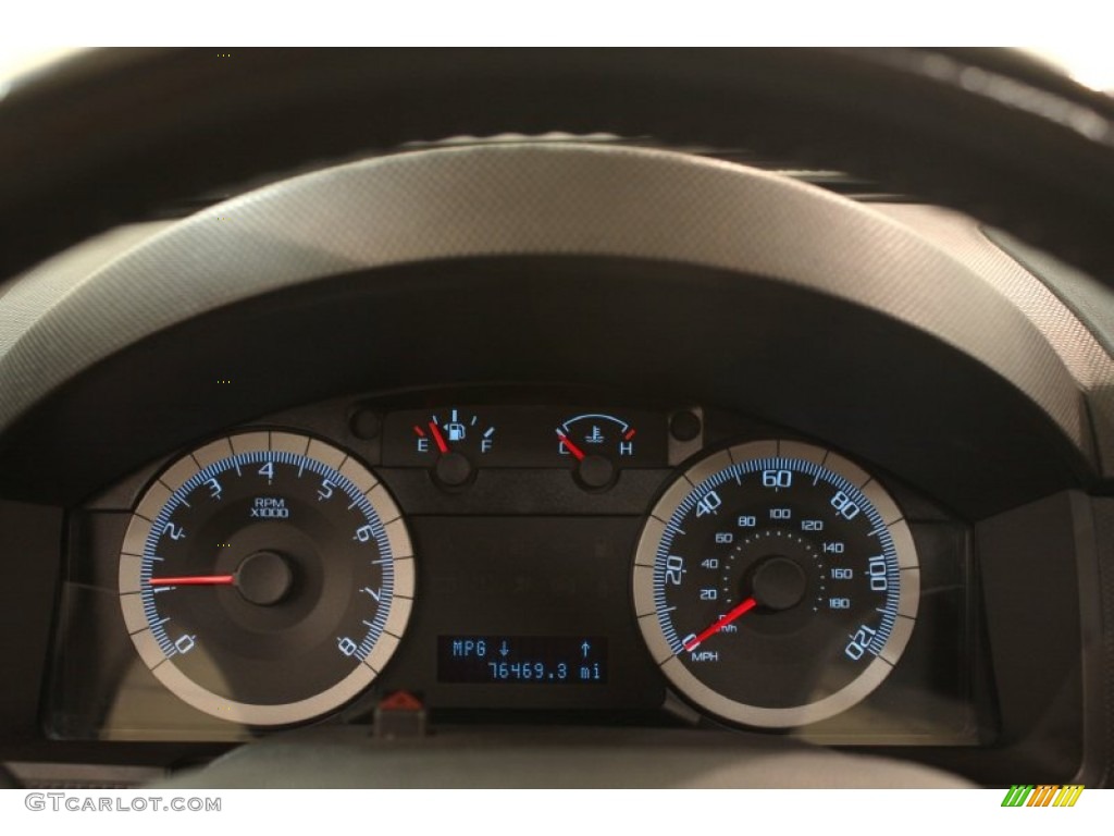 2009 Ford Escape XLT V6 4WD Gauges Photos