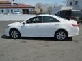 Super White - Camry SE Photo No. 9