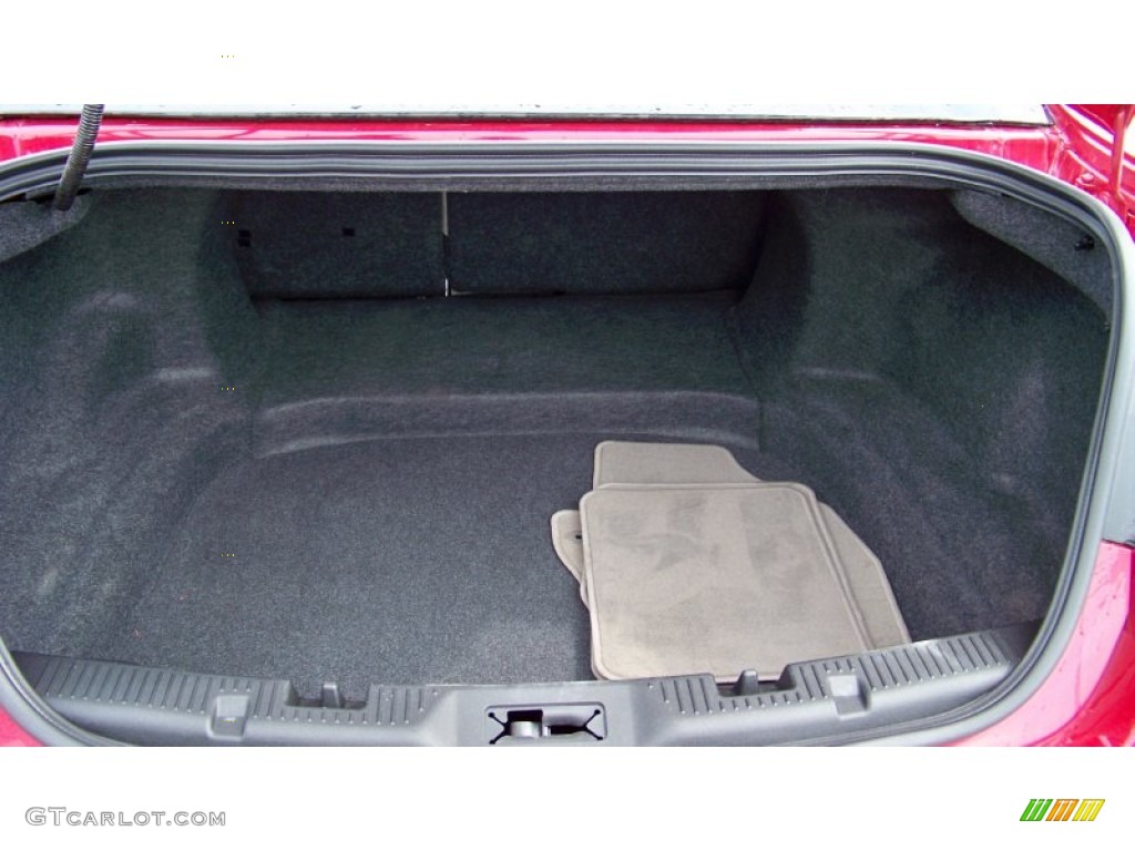 2010 Ford Taurus SEL Trunk Photo #79621567