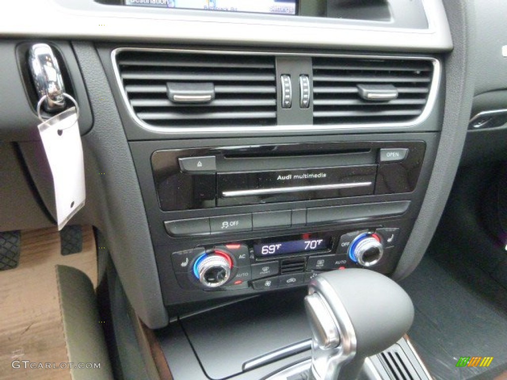 2013 Audi A5 2.0T quattro Coupe Controls Photo #79622120