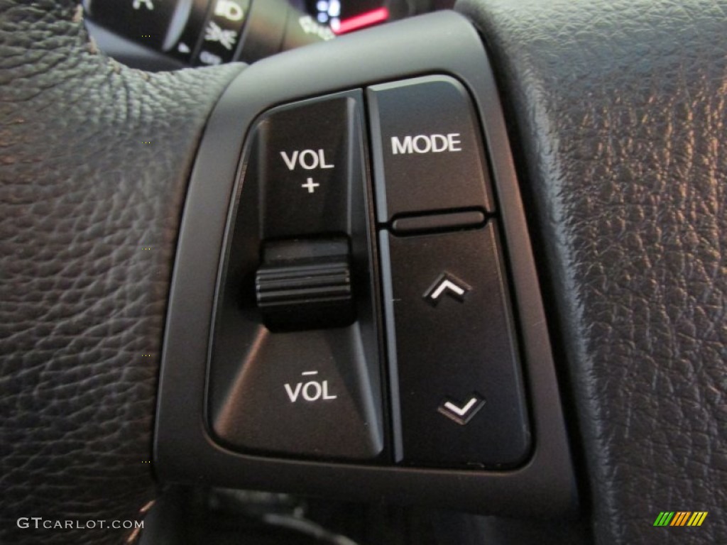 2011 Kia Sorento EX Controls Photo #79624636