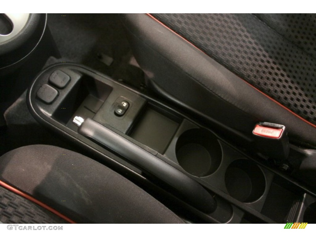 2011 MAZDA2 Touring - Crystal White Pearl / Black photo #9