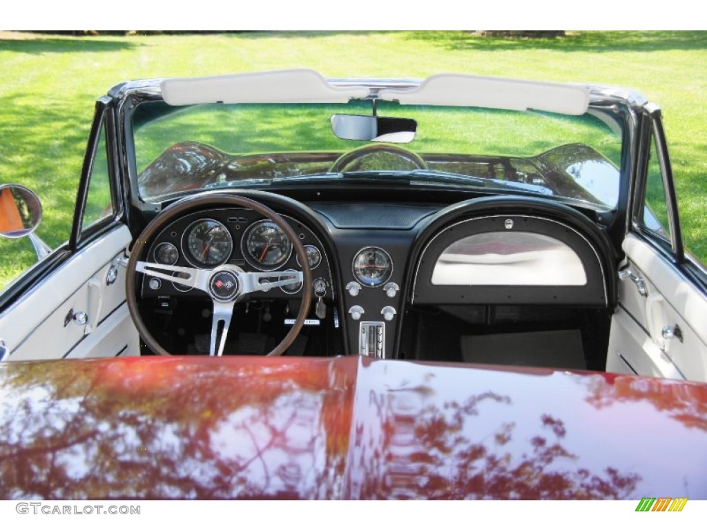 1965 Chevrolet Corvette Sting Ray Convertible White Dashboard Photo #79628574