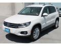 Candy White - Tiguan SE Photo No. 3