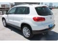 Candy White - Tiguan SE Photo No. 6