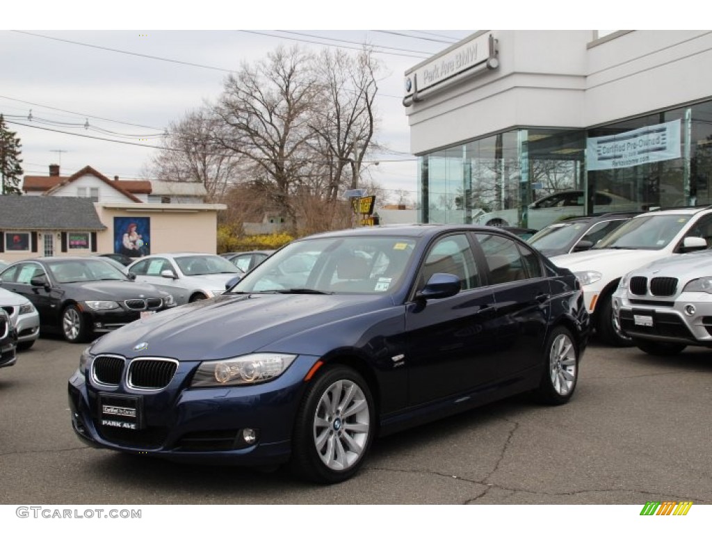 Deep Sea Blue Metallic BMW 3 Series