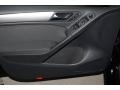 Black - Golf 4 Door TDI Photo No. 11