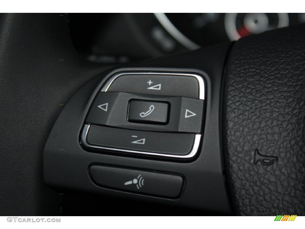 2013 Volkswagen Golf 4 Door TDI Controls Photo #79636086