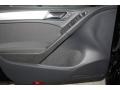 Black - Golf 4 Door Photo No. 11
