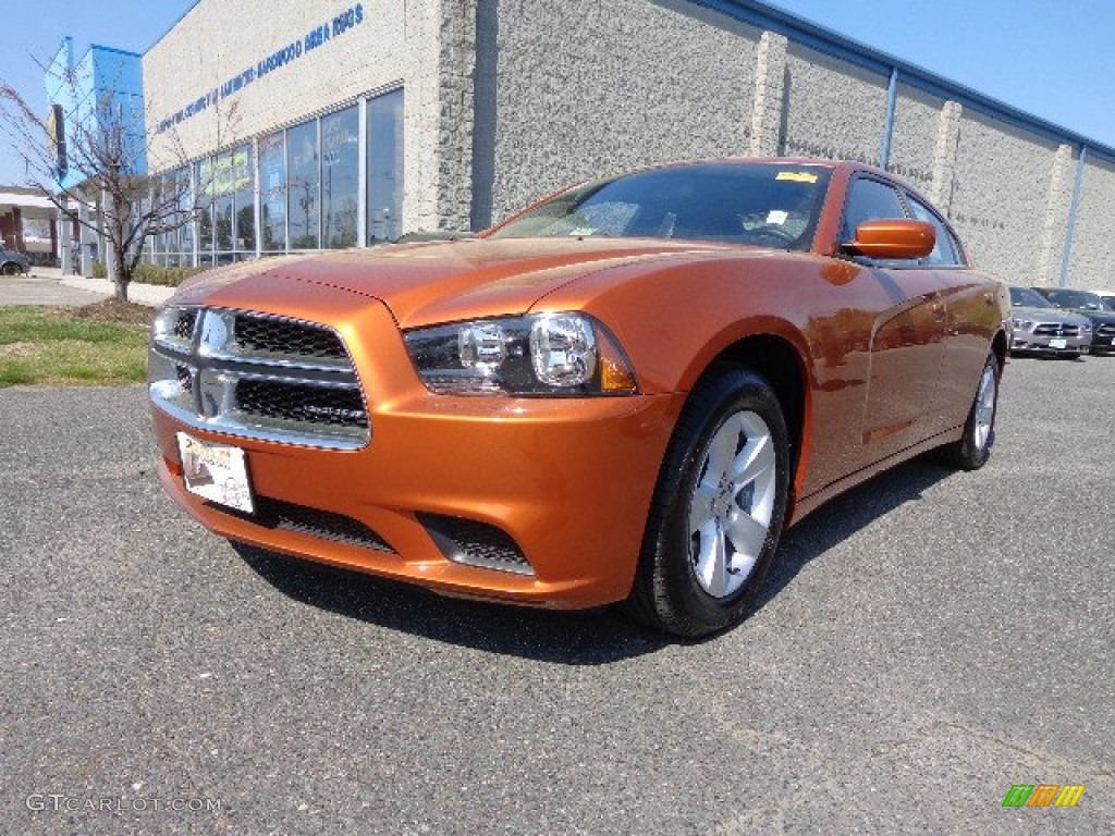 2011 Charger SE - Toxic Orange Pearl / Black photo #1