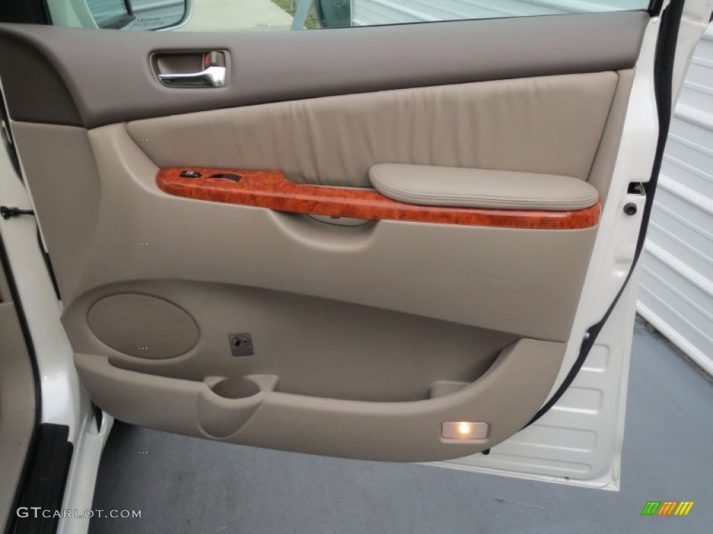 2010 Sienna XLE - Blizzard Pearl Tricoat / Taupe photo #20