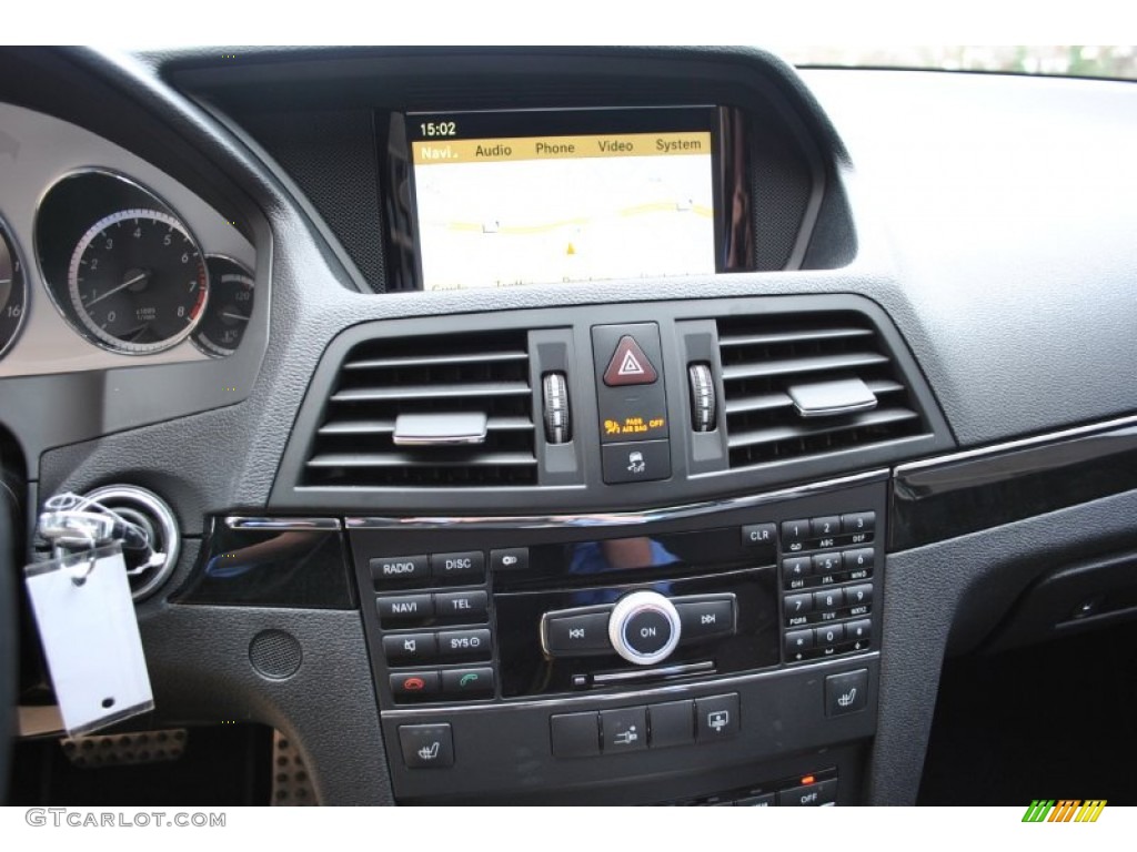 2010 Mercedes-Benz E 350 Coupe Controls Photo #79639817