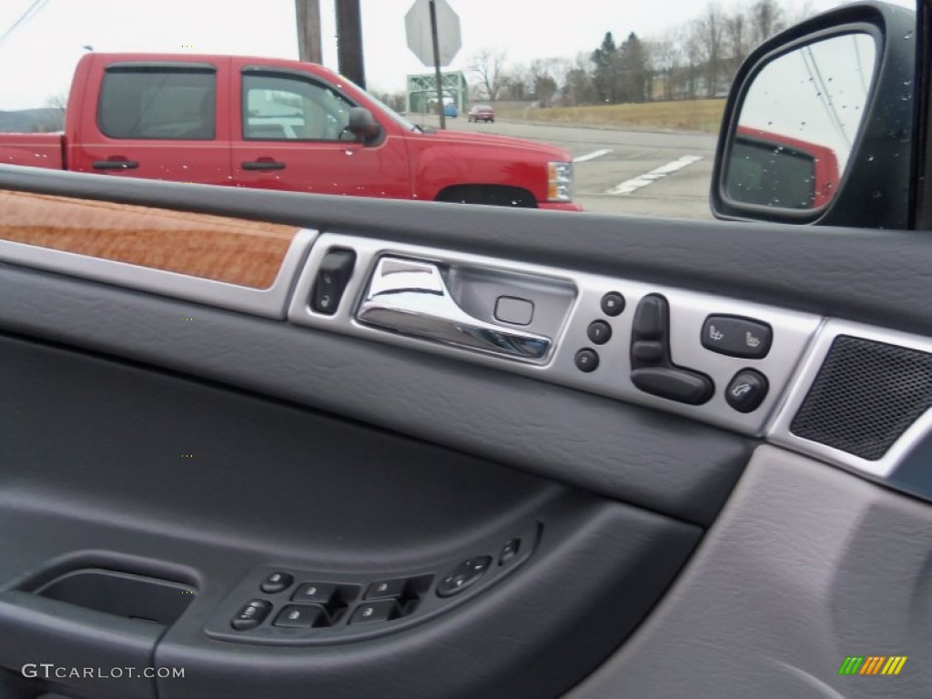2008 Chrysler Pacifica Limited AWD Controls Photo #79639820