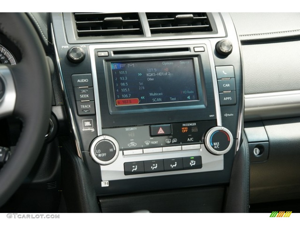 2013 Camry SE V6 - Super White / Black/Ash photo #6