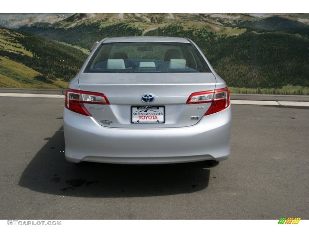 2013 Camry Hybrid LE - Classic Silver Metallic / Light Gray photo #4