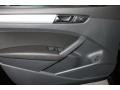 Black - Passat 2.5L SE Photo No. 10