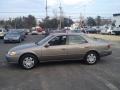 2001 Antique Sage Pearl Toyota Camry LE  photo #17