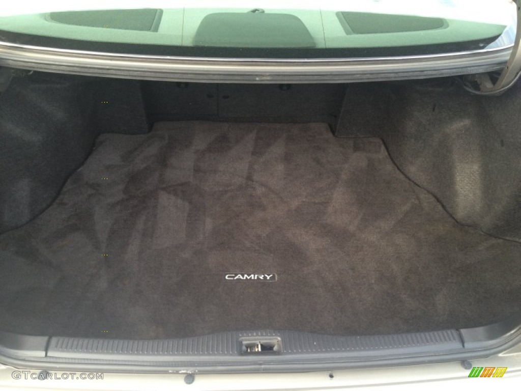 2001 Toyota Camry LE Trunk Photo #79646255