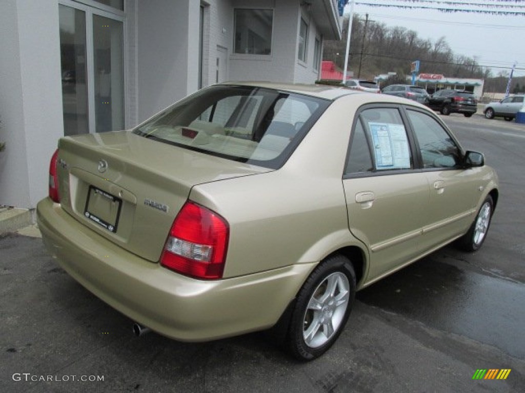2003 Protege LX - Light Sandalwood Metallic / Beige photo #10