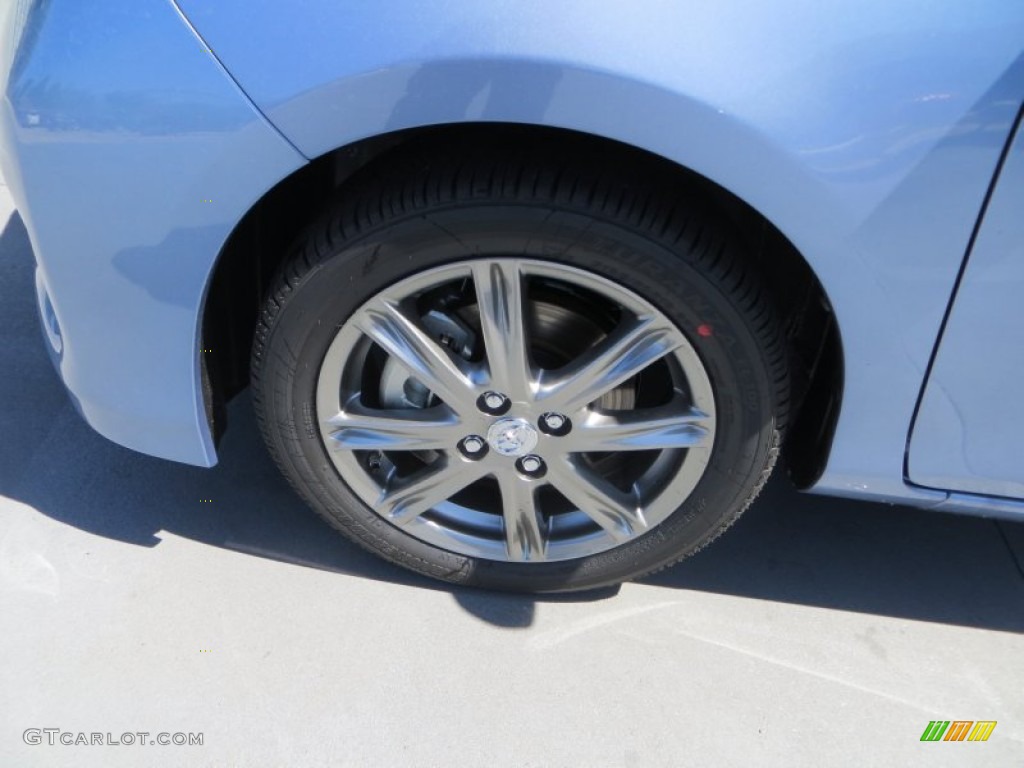 2013 Toyota Yaris SE 5 Door Wheel Photo #79649801