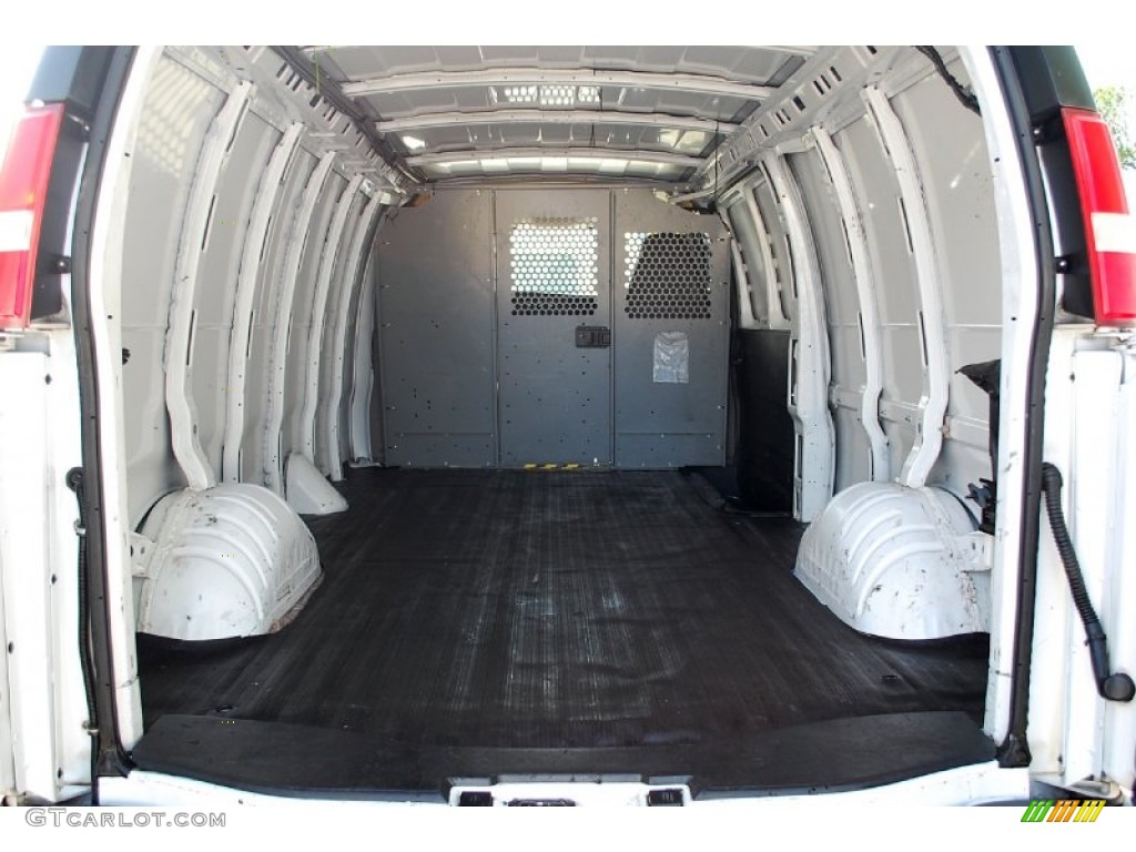 2009 Chevrolet Express 3500 Cargo Van Trunk Photos