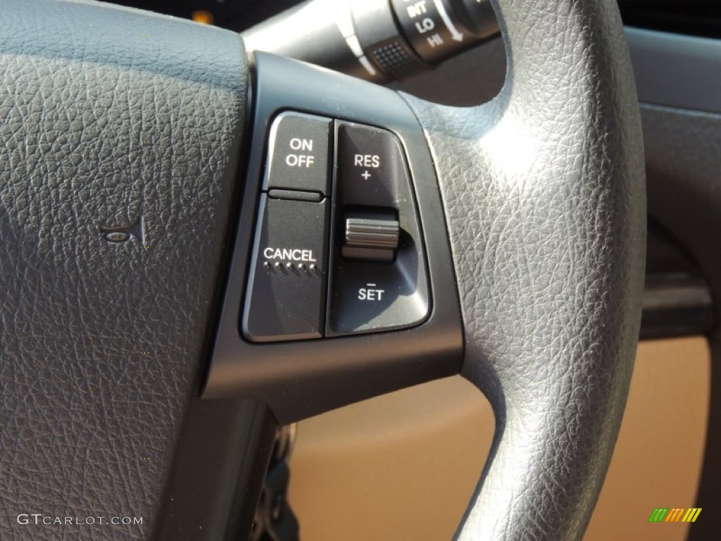 2012 Kia Sorento LX Controls Photo #79652552