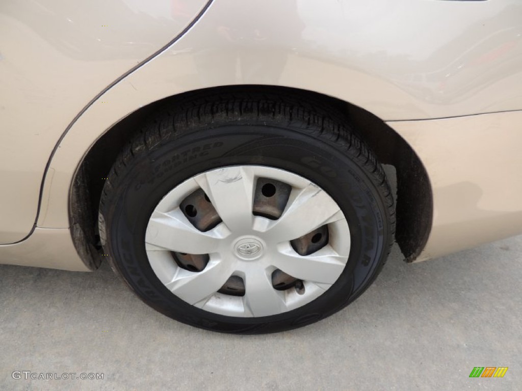 2007 Toyota Camry LE Wheel Photo #79652600
